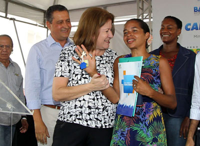 O governador Rui Costa participou da entrega das unidades 