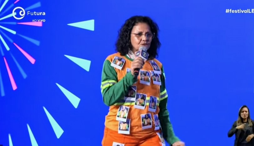 Professora da Uefs é escolhida Educadora do Ano 2025 pela Academia de Educação de Feira É a primeira vez que um professor da Uefs recebe a honraria, que leva o nome do governador Luiz Viana Filho; trata-se de reconhecimento a execução de projeto de alfabetização de garis