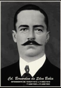 Bernardino da Silva Bahia construiu uma bela história mantida pela família Em mais um artigo da coluna Feira em História, Zadir Marques Porto destaca o legado político e econômico de Bernardino da Silva Bahia e de sua família em Feira de Santana