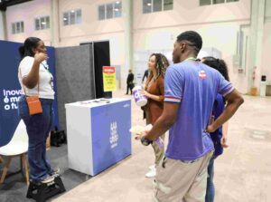 Uefs é destaque no Bahia Tech Experience 2025 com empreendedoras de sucesso Universidade apresentou cases de inovação durante o maior evento de tecnologia e inovação da Bahia, realizado entre 2 e 4 de outubro no Centro de Convenções de Salvador