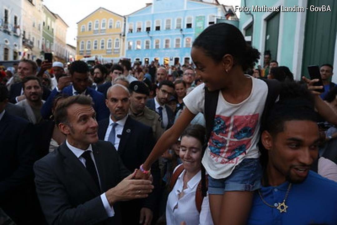 Pelourinho reafirma papel de vitrine mundial da Bahia Visita de Emmanuel Macron reforça a projeção internacional do Centro Histórico, que já recebeu ícones como Michael Jackson e Paul Simon