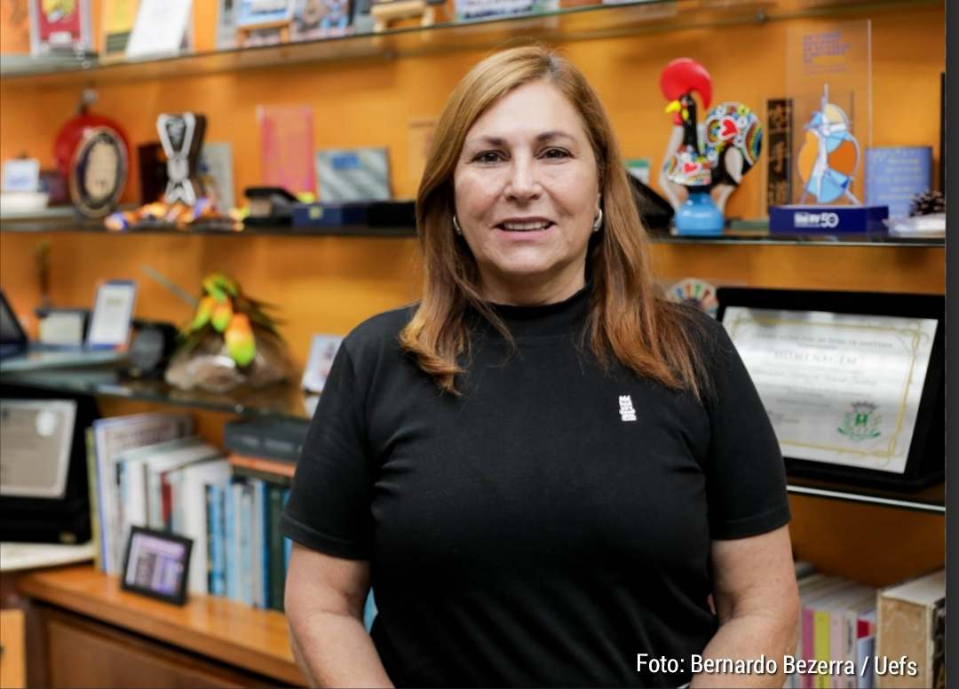 Reitora da Uefs participa de missão acadêmica na China para ampliar cooperação internacional Amali Mussi representará a Bahia na Conferência Mundial da Língua Chinesa e no Fórum de Reitores Brasil-China, fortalecendo a presença da universidade no cenário global