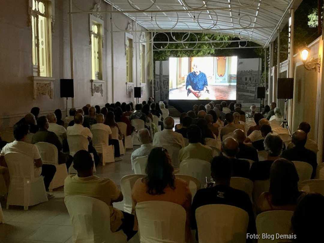 Cinema no Casarão disponibiliza online filmes exibidos em 2025 Projeto amplia acesso à memória audiovisual de Feira de Santana por meio do YouTube