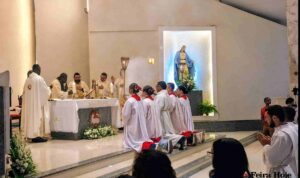 Padre Zacarias se despede de Feira de Santana em missa marcada por emoção no Natal Celebração na Paróquia Nossa Senhora das Graças, na Cidade Nova, reuniu fiéis em clima de gratidão e envio missionário