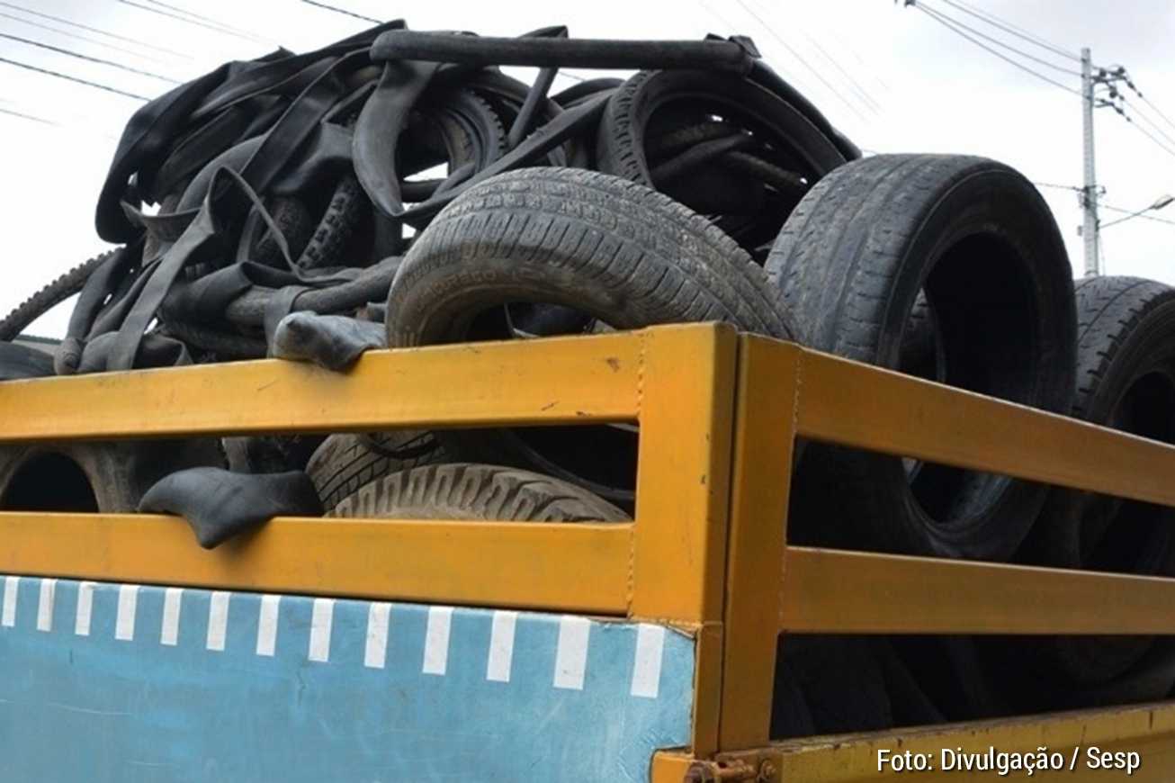 Feira recolhe 450 toneladas de pneus e reduz risco ambiental e de doenças Ação evita descarte irregular e combate criadouros do mosquito da dengue, zika e chikungunya