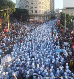 Tapete branco toma as ruas de Salvador — Foto: Mateus Pereira/GOVBA