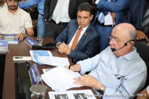 Pacote histórico de obras projeta novo ciclo de urbanização Somente a Artêmia Pires terá mais de 7 km de pavimentação, com drenagem e nova iluminação pública