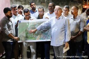 Regularização fundiária beneficia 800 famílias no Campo do Gado Novo

Programa da Prefeitura garante registro gratuito de imóveis e reforça segurança jurídica para moradores de bairros periféricos