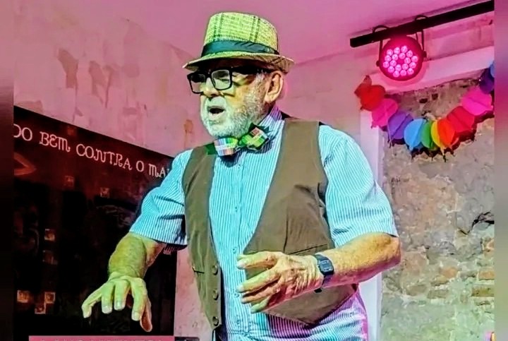 Franklin Maxado lança novos cordéis no Rio de Janeiro Acadêmico da Academia Feirense de Letras apresenta duas obras em evento na Casa Amo Cordel, neste sábado, 14 de março