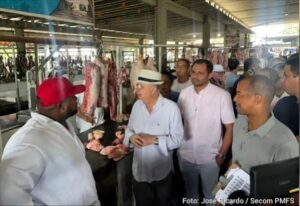 José Ronaldo fala em renovar o Centro de Abastecimento Prefeito entrega melhorias, anuncia novas obras e reforça meta de requalificação completa do entreposto