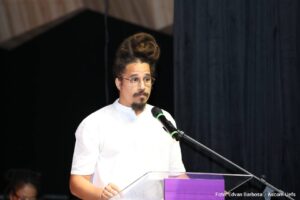 Uefs reconhece saberes ancestrais ao conceder Doutorado Honoris Causa a Mãe Maria Pequena de Ogum Honraria concedida pela universidade destaca mais de 50 anos de atuação na preservação da cultura afro-brasileira, da memória coletiva e da educação comunitária em Feira de Santana