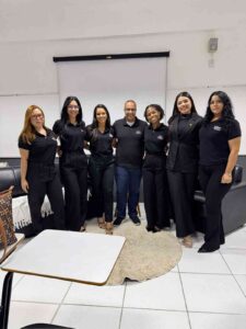 OAB Feira intensifica ações em defesa da advocacia e da formação jurídica na regiã Ao longo da última semana, a Subseção de Feira de Santana promoveu debates sobre Direito do Consumidor, discutiu demandas das Varas de Família e levou ao TJ-BA reivindicações relacionadas à falta de juiz titular em Santo Estêvão  Matéria publicada 10/05/26 Foto OAB Feira 