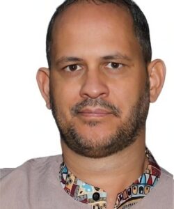 Academia Feirense de Letras aprova novos acadêmicos efetivosComunicações assinadas pelo presidente João Batista de Cerqueira informam aprovação unânime dos novos membros e anunciam posse solene em julho, no Centro de Cultura Maestro Miro