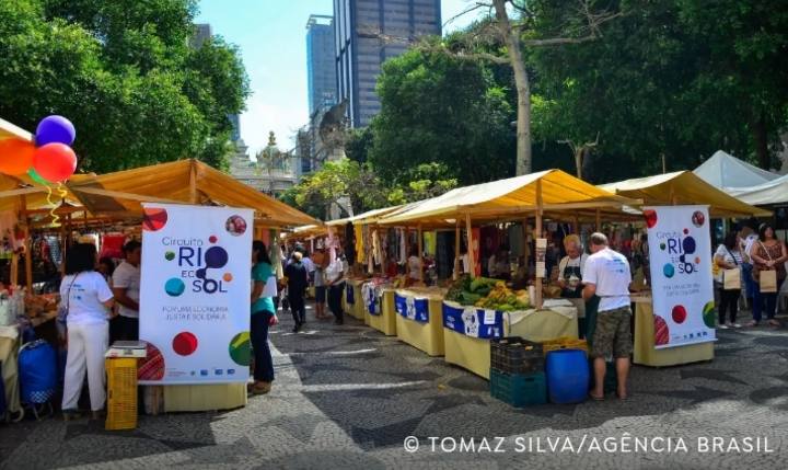 Cooperativas são reconhecidas como manifestação da cultura nacional Organizações poderão acessar fundos regionais para financiamento A partir desta quarta-feira (17), o cooperativismo é reconhecido como manifestação da cultura nacional e poderá acessar recursos de fundos regionais de desenvolvimento. As duas normas que fortalecem o setor estão publicadas no Diário Oficial da União.