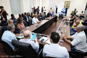 Plano de segurança prevê participação da população em Feira Lei sancionada por José Ronaldo estabelece atuação conjunta de conselhos, órgãos públicos, entidades comunitárias e moradores na prevenção da violência
