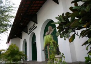 Museu de Arte Contemporânea celebra 30 anos de atuação pela cultura em Feira Instituição foi criada em 25 de julho de 1996, durante a gestão de José Raimundo Pereira de Azevêdo, a partir de projeto conduzido pelo artista plástico Juraci Dórea