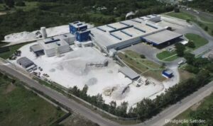 Placo investe R$ 500 milhões em unidade de Feira de Santana Secretaria de Desenvolvimento Econômico companha expansão industrial e atua na aproximação entre as oportunidades geradas pelo empreendimento e os trabalhadores do município