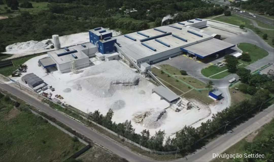 Placo investe R$ 500 milhões em unidade de Feira de Santana Secretaria de Desenvolvimento Econômico companha expansão industrial e atua na aproximação entre as oportunidades geradas pelo empreendimento e os trabalhadores do município