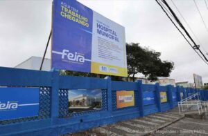 Hospital Municipal deve funcionar no primeiro semestre de 2028Obra iniciada nesta segunda-feira terá investimento de R$ 170 milhões, 110 leitos e estrutura de média e alta complexidade em área central de Feira de Santana