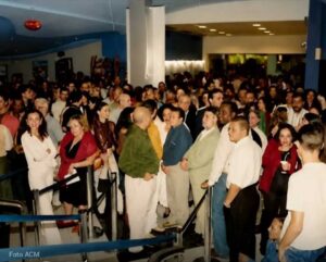 O Orient Cinemas, complexo de cinemas do Boulevard Shopping — na inauguração, Shopping Iguatemi —, foi aberto ao público há exatos vinte e cinco anos, no dia 17 de agosto de 2001, com a apresentação de cinco lançamentos em suas quatro salas: "A Senha", "Pokemon 3", "Jurassic Park III", "Dr. Dolittle" e "Planeta dos Macacos".