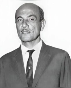 Obra de Fernando Alves é o centésimo livro da Biblioteca Digital Outran BorgesBiografia de Maria Quitéria, publicada em 1952 e doada pelo filho do autor, marca o aniversário de Feira de Santana e terá reedição sob a chancela da AFL A Biografia de Maria Quitéria de Jesus, de Fernando Alves, tornou-se o centésimo livro da Biblioteca Digital Outran Borges, da Academia Feirense de Letras (AFL). Publicada em 1952, a obra foi incorporada ao acervo digital em 18 de setembro, aniversário de emancipação política de Feira de Santana, aproximando a celebração da cidade da memória de uma das principais personagens das lutas pela Independência do Brasil na Bahia. O livro foi doado por Fernando Alves Dias Filho, acadêmico correspondente da AFL em Salvador e filho do escritor, patrono da Cadeira 27, ocupada por Franklin Maxado. O presidente da Academia, João Batista de Cerqueira, saudou a iniciativa como “um presente histórico da Academia Feirense de Letras” e anunciou a reedição da obra sob a chancela da instituição. A publicação contará com um perfil biográfico do autor escrito pelo filho.