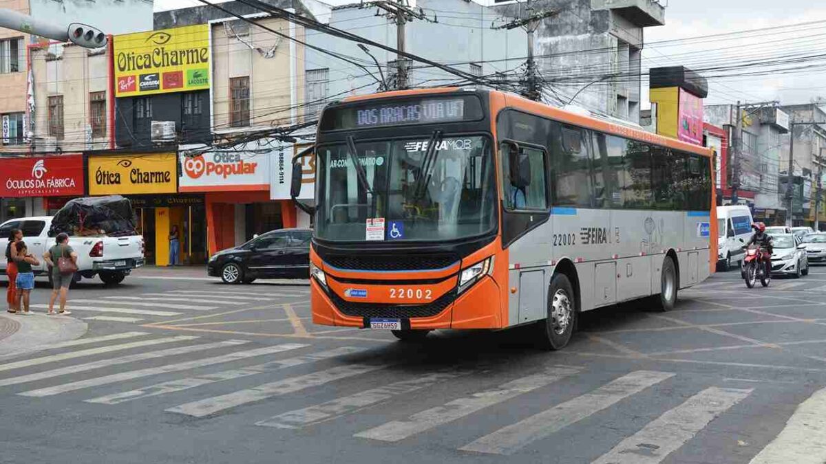 Ônibus transporte público de Feira de Santana